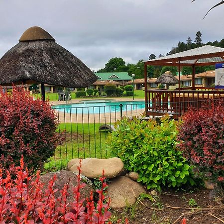 Gooderson Leisure Riverbend Chalets Self Catering And Timeshare Gold Crown Resort دراكنزبرغ غاردن المظهر الخارجي الصورة