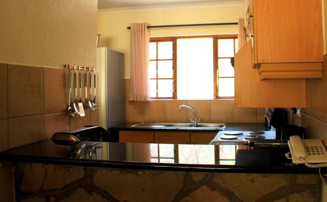 Gooderson Leisure Riverbend Chalets Self Catering And Timeshare Gold Crown Resort دراكنزبرغ غاردن المظهر الخارجي الصورة